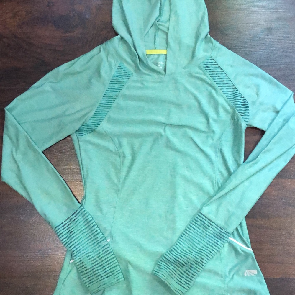 Various workout clothes, $10 each item or less. - Picture 4 of 8